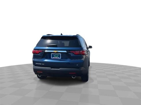 Used 2023 Chevrolet Traverse LT w/ LT Premium Package AWD/4WD image 7