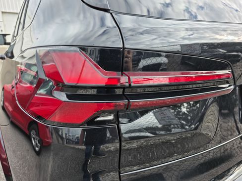 New 2026 BMW X5 M Competition w/ Executive Package image 10