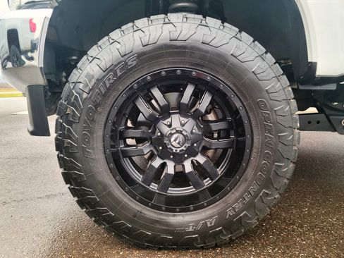 Used 2022 Ford F250 Lariat w/ Lariat Ultimate Package image 28