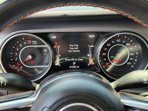 Used 2021 Jeep Gladiator Mojave AWD/4WD image 10