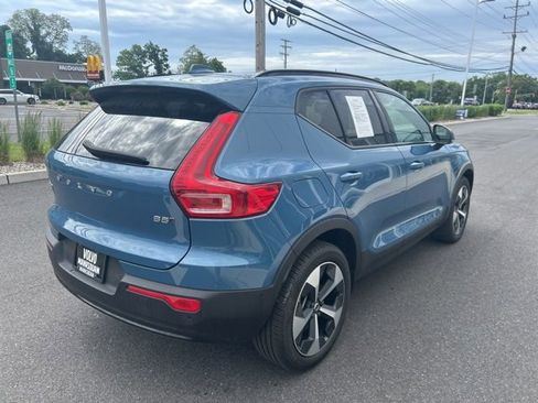 Used 2025 Volvo XC40 B5 Plus AWD/4WD image 5