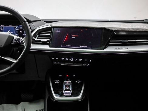 Used 2024 Audi Q4 e-tron Premium image 14