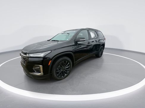 Used 2022 Chevrolet Traverse RS image 4