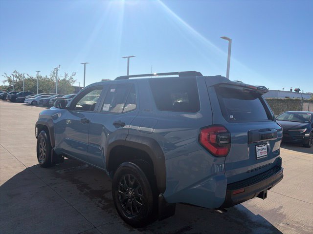 Used 2026 Toyota 4Runner SR5 RWD image 5