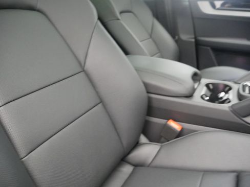 Certified 2026 Porsche Cayenne AWD/4WD image 31
