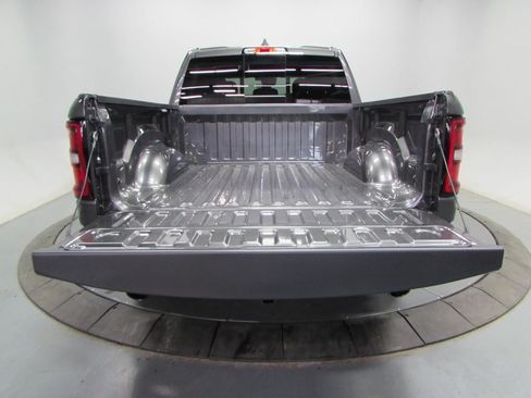 New 2026 RAM 1500 Express AWD/4WD image 11