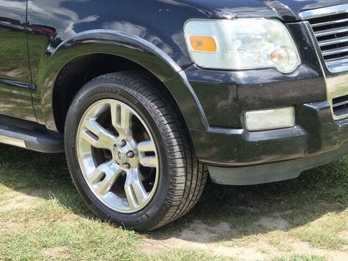 Used 2010 Ford Explorer Limited RWD image 9