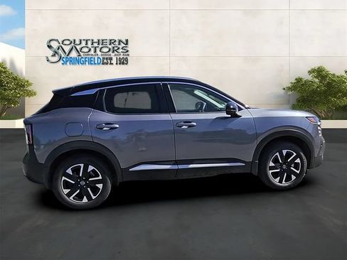 Used 2025 Nissan Kicks SR AWD/4WD image 34