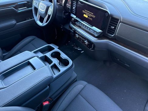New 2026 GMC Sierra 1500 SLE w/ LPO, Black Badging Package image 14