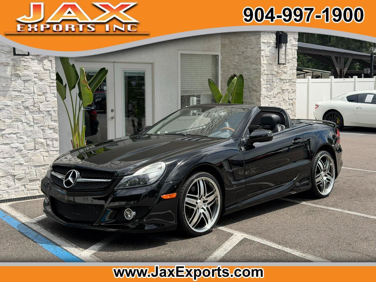Used 2011 Mercedes-Benz SL 550 image 1
