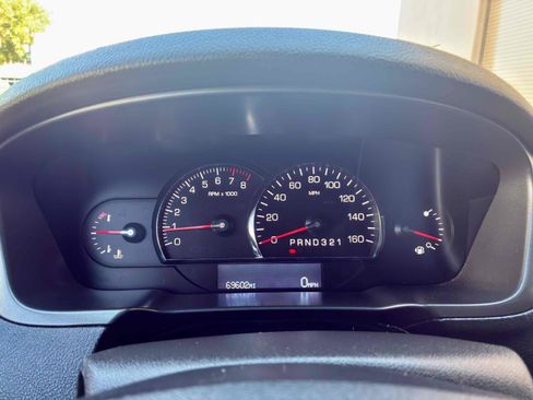 Used 2011 Cadillac DTS Luxury FWD image 22