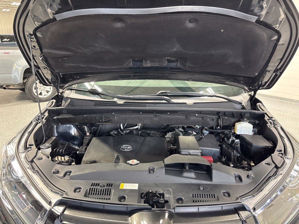 Used 2019 Toyota Highlander SE AWD/4WD image 59