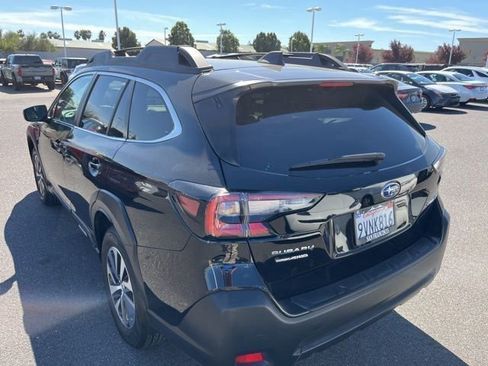 Used 2025 Subaru Outback Premium image 7