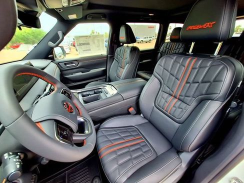 New 2026 Nissan Armada PRO-4X AWD/4WD image 9