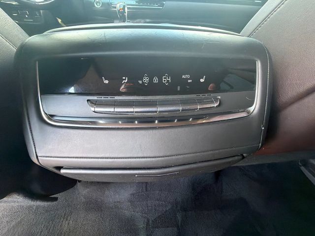 Used 2022 Cadillac Escalade Premium Luxury Platinum AWD/4WD image 25