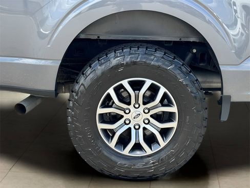 Used 2022 Ford F150 Lariat w/ Trailer Tow Package image 48