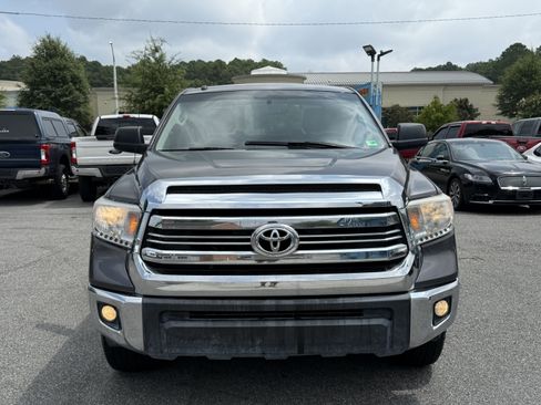 Used 2016 Toyota Tundra SR5 w/ SR5 Upgrade Package image 3