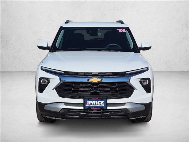 Used 2026 Chevrolet TrailBlazer LT FWD image 2