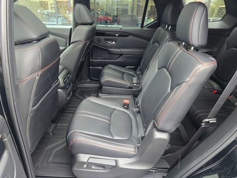New 2025 Honda Pilot TrailSport image 11