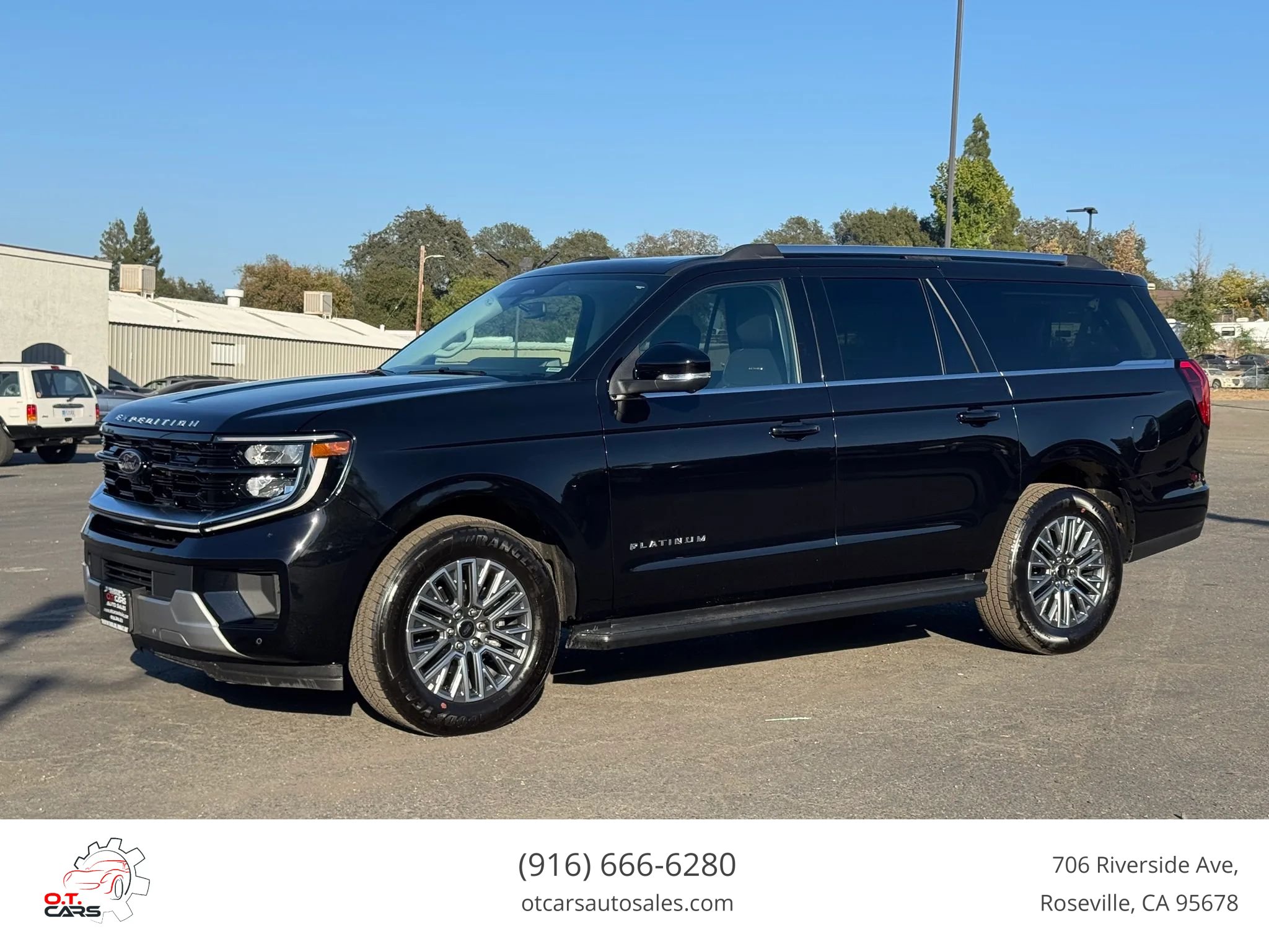 Used 2026 Ford Expedition Max Platinum AWD/4WD image 1