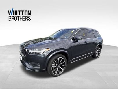 Used 2022 Volvo XC90 T6 Momentum w/ Advanced Package