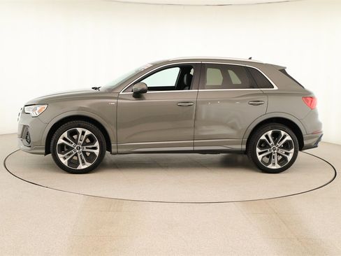 Used 2020 Audi Q3 2.0T Premium Plus w/ Premium Plus Package image 2