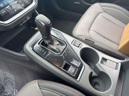 New 2025 Subaru Crosstrek 2.5i Limited w/ Popular Package #4A image 8