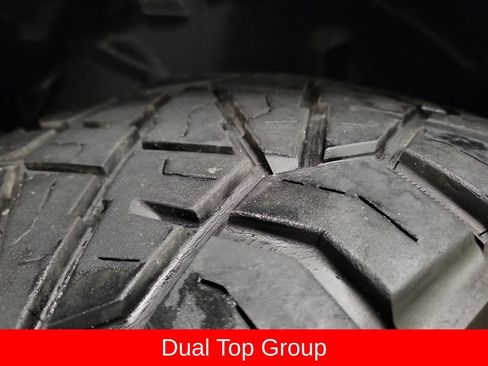 Used 2018 Jeep Wrangler Unlimited Rubicon w/ Dual Top Group AWD/4WD image 12