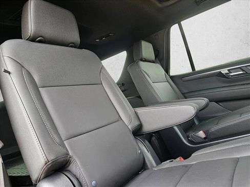 Used 2026 Chevrolet Tahoe Z71 w/ Comfort Package AWD/4WD image 20