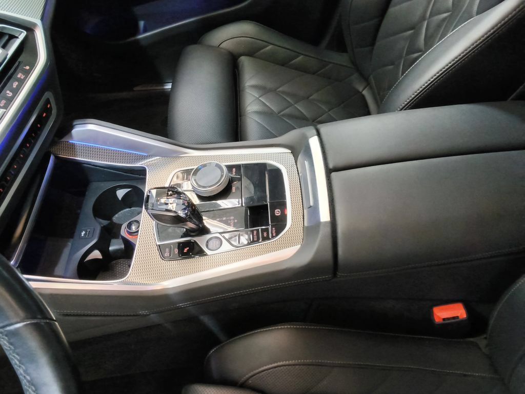 Used 2023 BMW X6 xDrive40i AWD/4WD image 13