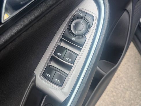 Used 2017 Chevrolet Malibu LT FWD image 17