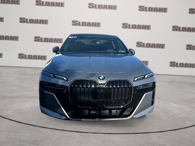 Used 2026 BMW 740i xDrive AWD/4WD image 7