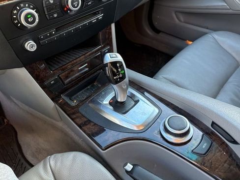 Used 2008 BMW 535xi Wagon image 18