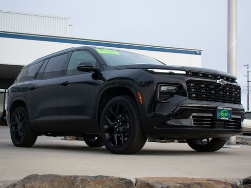 Certified 2024 Chevrolet Traverse RS image 5