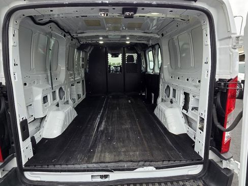 Used 2018 Ford Transit 250 130 Low Roof w/ Exterior Upgrade Package image 16