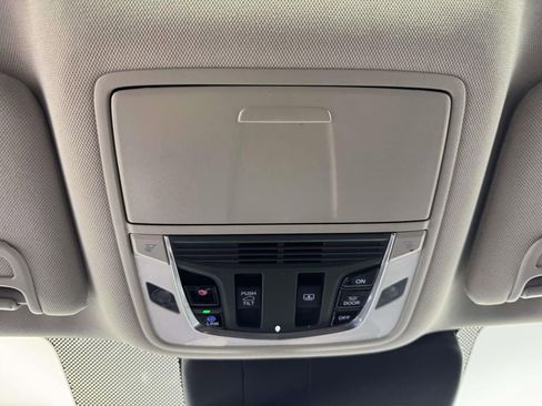 Used 2020 Acura RDX w/ Technology Package image 25