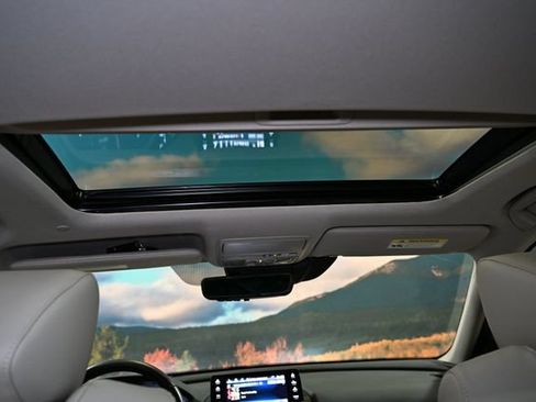 Used 2018 Honda Accord Touring image 54