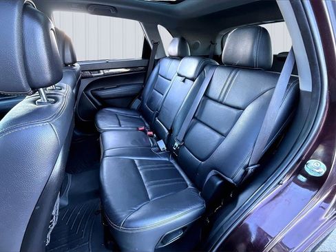 Used 2014 Kia Sorento SX w/ 3rd Row Package image 22