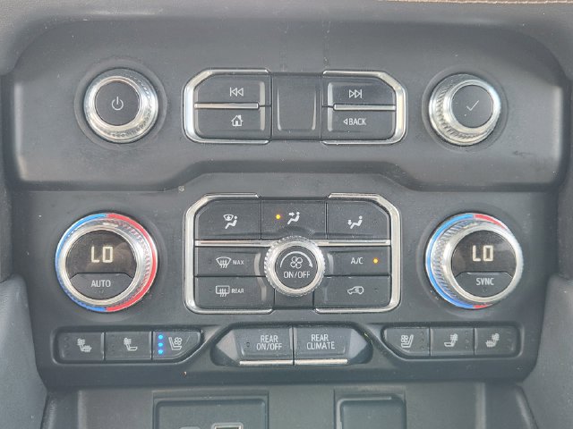 Used 2024 GMC Yukon AT4 w/ AT4 Premium Package AWD/4WD image 15