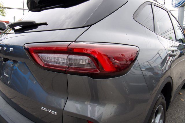 Used 2025 Ford Escape ST-Line Select AWD/4WD image 11