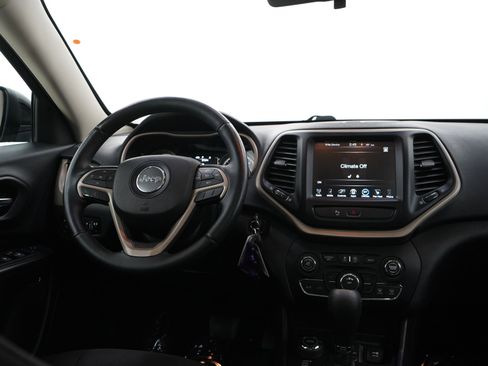 Used 2017 Jeep Cherokee 75th Anniversary AWD/4WD image 14