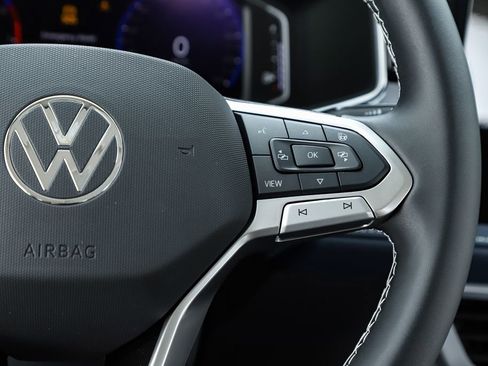 New 2025 Volkswagen Taos SEL image 61