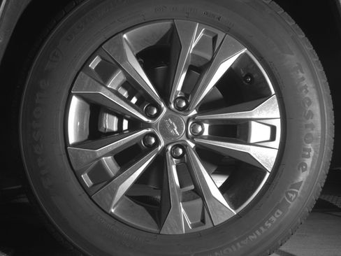Used 2025 Chevrolet Equinox LT FWD image 12