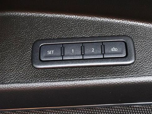 Used 2020 Chevrolet Suburban Premier AWD/4WD image 27