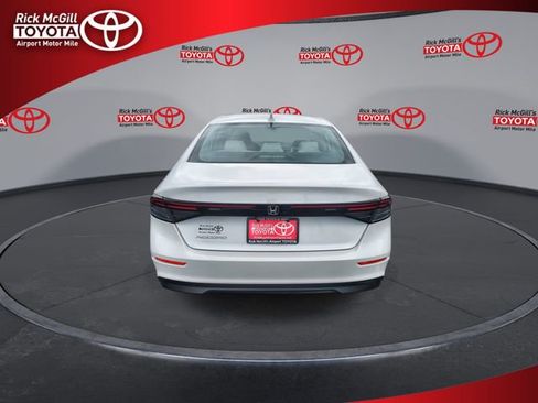 Used 2023 Honda Accord LX image 7