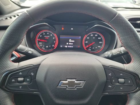 Used 2021 Chevrolet TrailBlazer RS w/ Sun and Liftgate Package FWD image 23