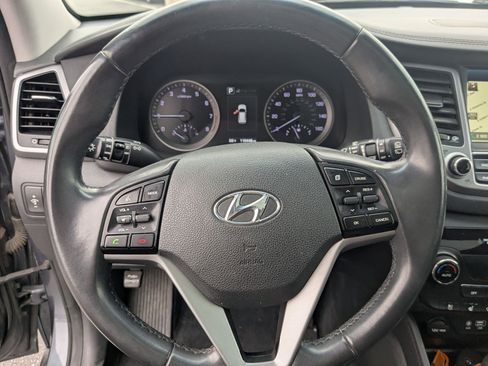 Used 2017 Hyundai Tucson Limited w/ Limited Ultimate Package 03 image 19