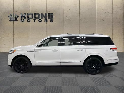 Certified 2023 Lincoln Navigator L Reserve AWD/4WD image 4