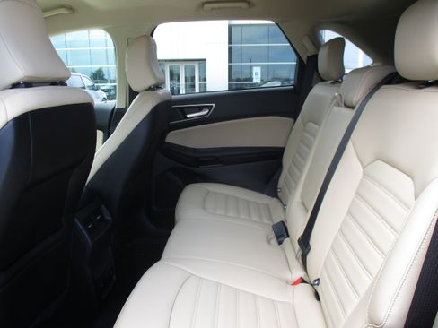 Used 2024 Ford Edge SEL w/ Convenience Package AWD/4WD image 38