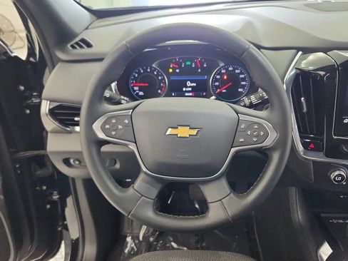 Used 2023 Chevrolet Traverse LT FWD image 32
